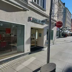 Hansaton Hörkompetenz-Zentrum Neunkirchner Straße 7, Wiener Neustadt von links kommend