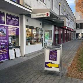 Hansaton Hörkompetenz-Zentrum Hauptplatz 1, Liezen von links kommend