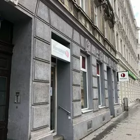 Hansaton Hörkompetenz-Zentrum Wattgasse 4, Wien Ottakring von links kommend