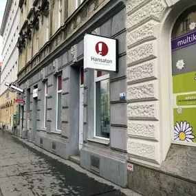 Hansaton Hörkompetenz-Zentrum Wattgasse 4, Wien Ottakring von rechts kommend