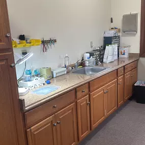 Interior photo of the hearing aid lab in the AudioNova hearing clinic in Fort Wayne, IN