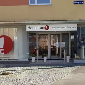 Hansaton Hörkompetenz-Zentrum Wienerstraße 10, Schwechat Frontansicht