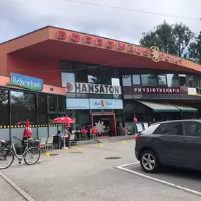 Hansaton Hörkompetenz-Zentrum Fadingerstraße 1A, Salzburg von links kommend