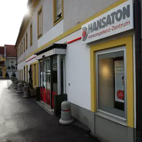 Hansaton Hörkompetenz-Zentrum Birkfelder Straße 2, Weiz von rechts kommend