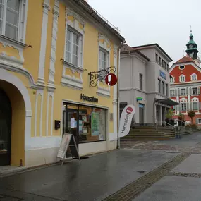 Hansaton Hörkompetenz-Zentrum Hauptplatz 31, Deutschlandsberg von links kommend