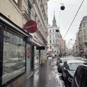 Hansaton Hörkompetenz-Zentrum Josefstädter Straße 66-68, Wien Josefstadt von links kommend