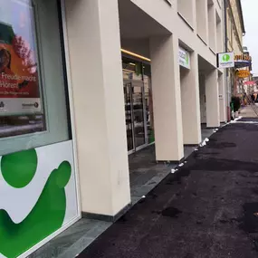 Hansaton Hörkompetenz-Zentrum Karfreitstraße 16, Klagenfurt von links kommend