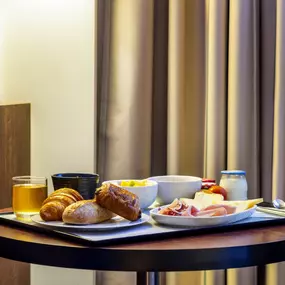 Plateau petit-déjeuner en chambre du Mercure Lyon Centre Lumière