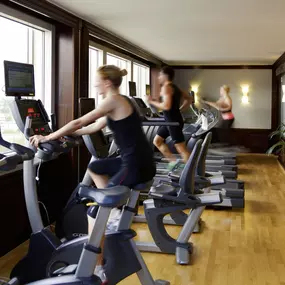 Unser Fitnesscenter im Mövenpick Hotel Geneva.