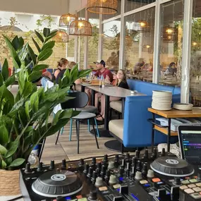 Soirée DJ en terrasse