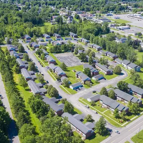 Bild von Parkstead Watertown at Thompson Park