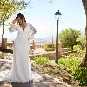 Vollkommen.Braut. - The Curvy Bridal Boutique / Plus Size Brautmode Hamburg