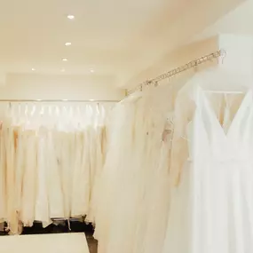 Vollkommen.Braut. - The Curvy Bridal Boutique / Plus Size Brautmode Hamburg