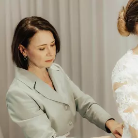 Vollkommen.Braut. - The Curvy Bridal Boutique / Plus Size Brautmode Hamburg