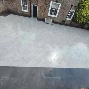 Bild von Precision Paving ( Doncaster) Ltd