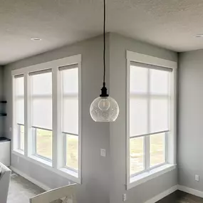 Simple, sleek, and stylish! ???? These roller shades offer clean lines and smooth functionality, perfect for controlling light while maintaining a modern, minimalist look. Ready to upgrade your space? Let’s get started!