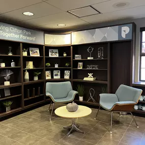 Bild von Pioneer - Clifton Park Branch