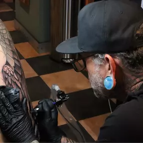 Bild von Phantom 8 Tattoo & Piercing