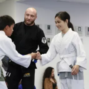At McMahon Training Center (MTC), fostering a positive learning environment is a top priority. Our training center emphasizes safety during training, encouraging technical and emotional control to ensure all students feel secure and supported.
