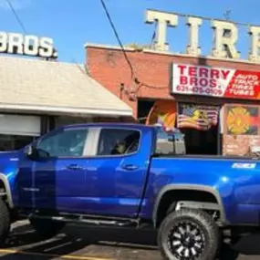 Bild von Terry Bros Tires