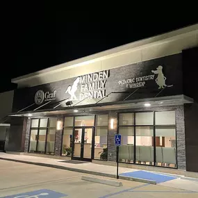 Bild von Minden Family Dental Dr. Zachary M. Goodman, DDS