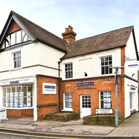 Bild von John D Wood & Co. Estate Agents Cobham