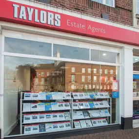 Bild von Taylors Sales and Letting Agents Watford - CLOSED