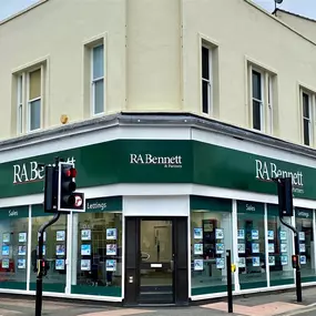 Bild von R A Bennett Sales and Letting Agents Cheltenham