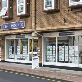 Bild von John D Wood & Co. Estate Agents Weybridge