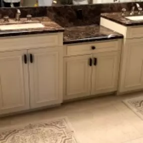 Bild von Doctor Cabinets