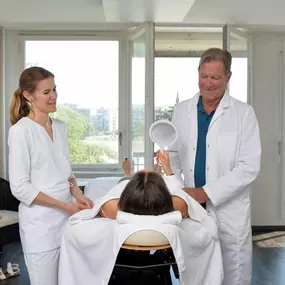 Bild von Kosmetik am Rhein