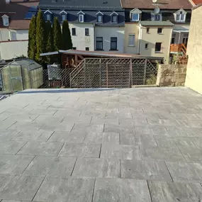 Bild von T&P Meerane GmbH | Bagger • Pflastern • Hausmeisterdienst • Grünpflege
