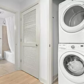 In-Unit Washers & Dryers