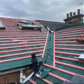 Bild von D and C Roofers and Decorators