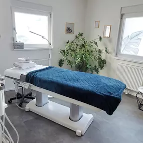 Bild von Enjoy Cosmetics | Kosmetikstudio Heilbronn | Hautpflege und Gesichtsbehandlungen in Leingarten