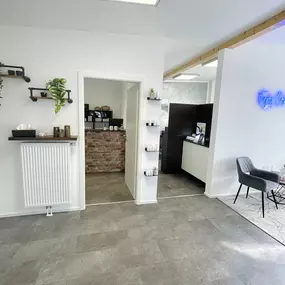 Bild von Enjoy Cosmetics | Kosmetikstudio Heilbronn | Hautpflege und Gesichtsbehandlungen in Leingarten