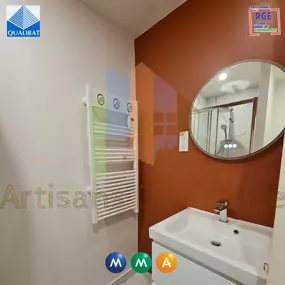 Bild von ADF  Entreprise RGE : Rénovation Globale  Isolation Thermique  Ravalement  Rénovation Intérieure  VMC  Fenêtres  PAC