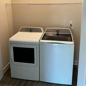 apartments with washer and dryer included