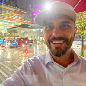 Brian During Down Time in Miami
Even during downtime, we stay inspired by the energy around us. Brian recharges to keep showing up 100% for the clients and mission behind Credilife.