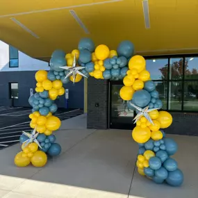 Bild von Party On Butler | Pittsburgh Balloons