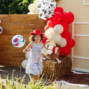 Bild von Party On Butler | Pittsburgh Balloons
