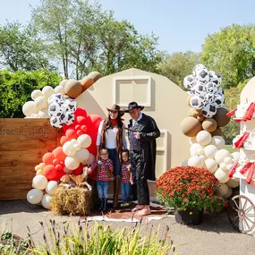 Bild von Party On Butler | Pittsburgh Balloons