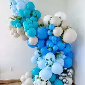 Bild von Party On Butler | Pittsburgh Balloons