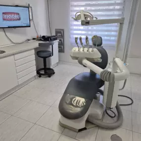 NOVOSURDENTAL3.png