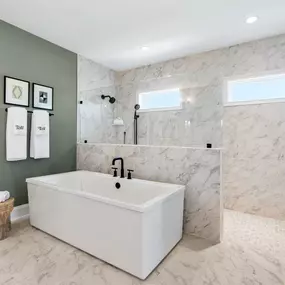 Luxe primary bathrooms