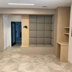 Dr. Peter Barkoff and his team at Barkoff Dental utilize the industry’s most innovative technology to provide highly precise and effective dental care in a comfortable, state-of-the-art environment.  Working with cutting-edge systems such as Cerec, many procedures can be completed in just one office visit. Barkoff Dental offers an unparalleled patient experience throughout all phases of dental services, including: Dental Implants, Cosmetic Dentistry such as veneers, Invisalign, Restorative Denti