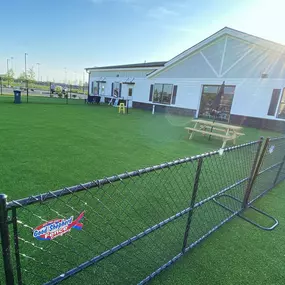 Bild von Crate Escapes Dog Park + Bar