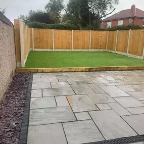 Bild von Spartan Paving & Landscaping Ltd