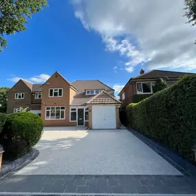 Bild von Spartan Paving & Landscaping Ltd