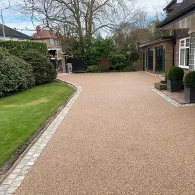 Bild von Spartan Paving & Landscaping Ltd